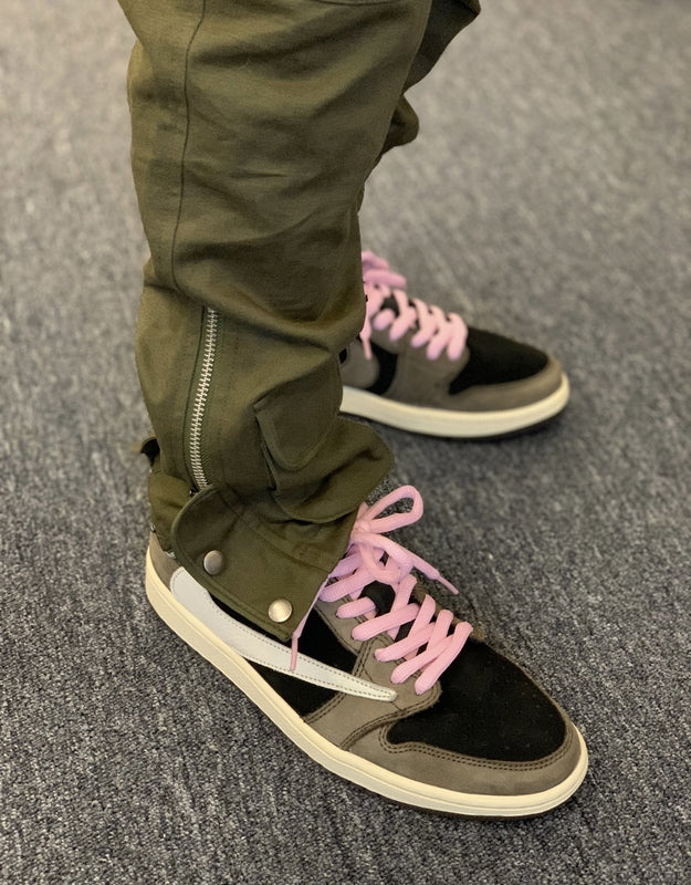 MO - TS x AJ1 Barb Low Top