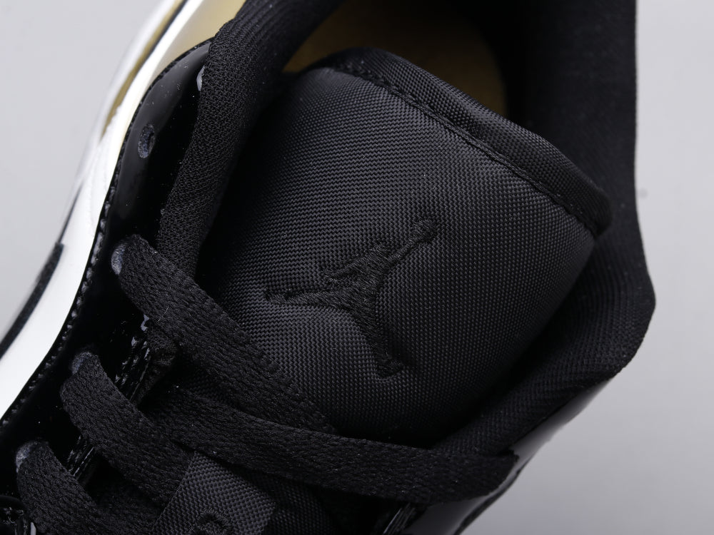 MO - AJ1 black gold