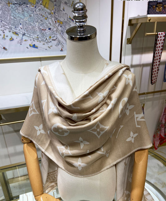 Top Quality LUV  Scarf 004