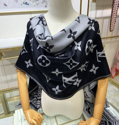 Top Quality LUV  Scarf 005