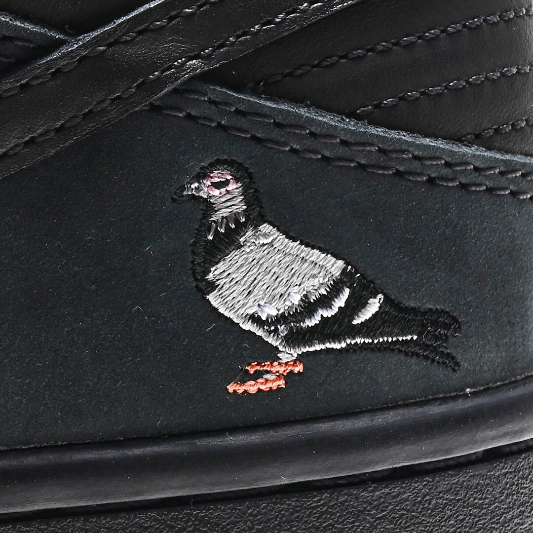 MO - Staple co-branded black pigeon