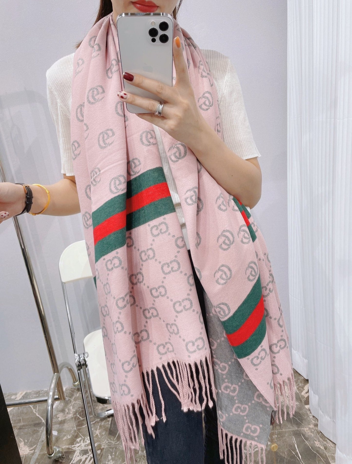 MO - Top Quality GCI Scarf 023