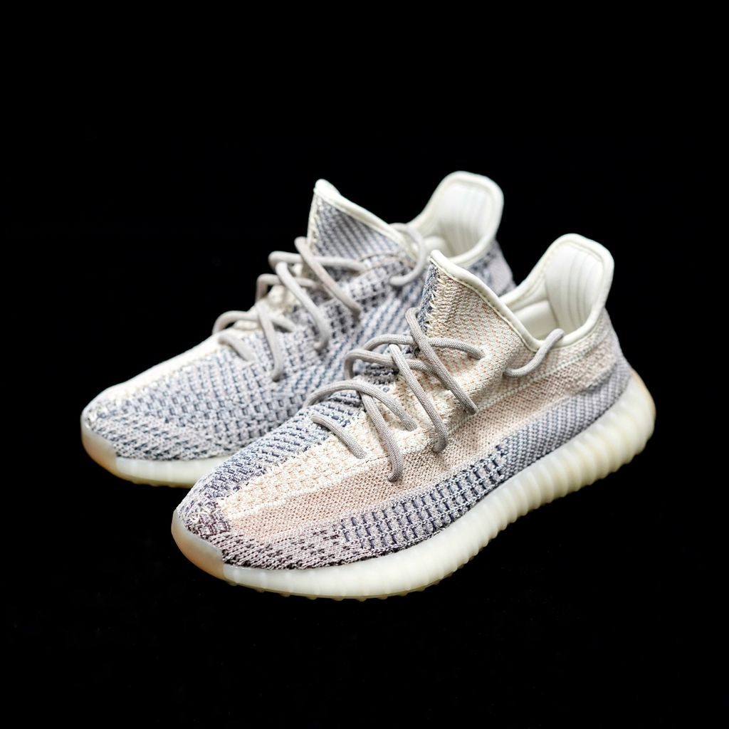 MO - Yzy 350 V2 Ash Pearl Sneaker