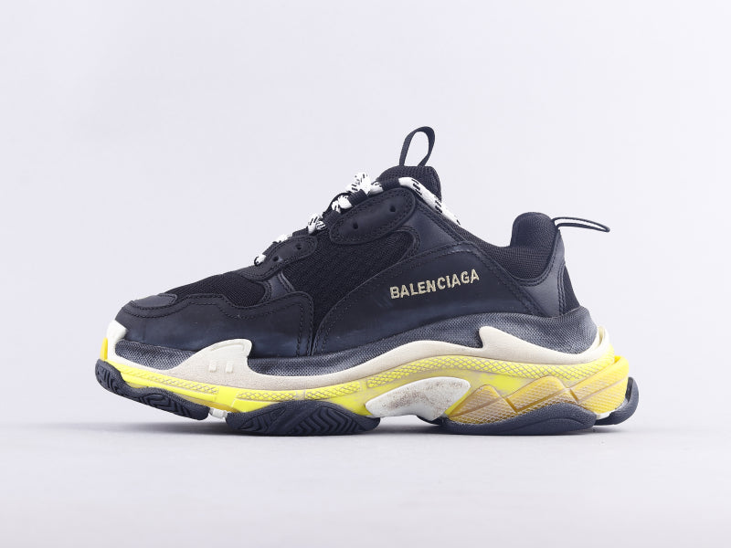 MO - Bla Triple S Black And Yellow Sneaker