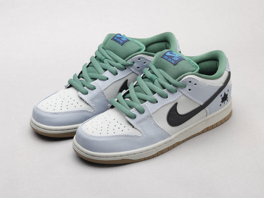 MO - NKE SB Dunk Low ���Maple Leaf���