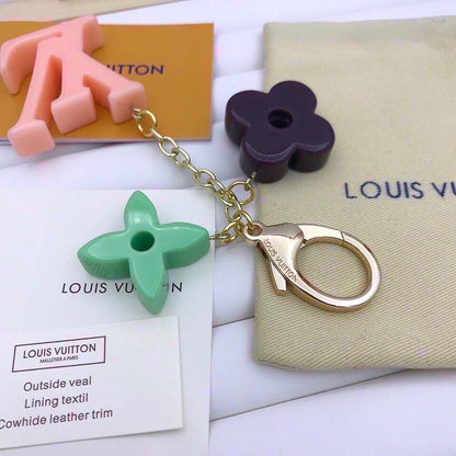 MO - Top Quality Keychains LUV 034